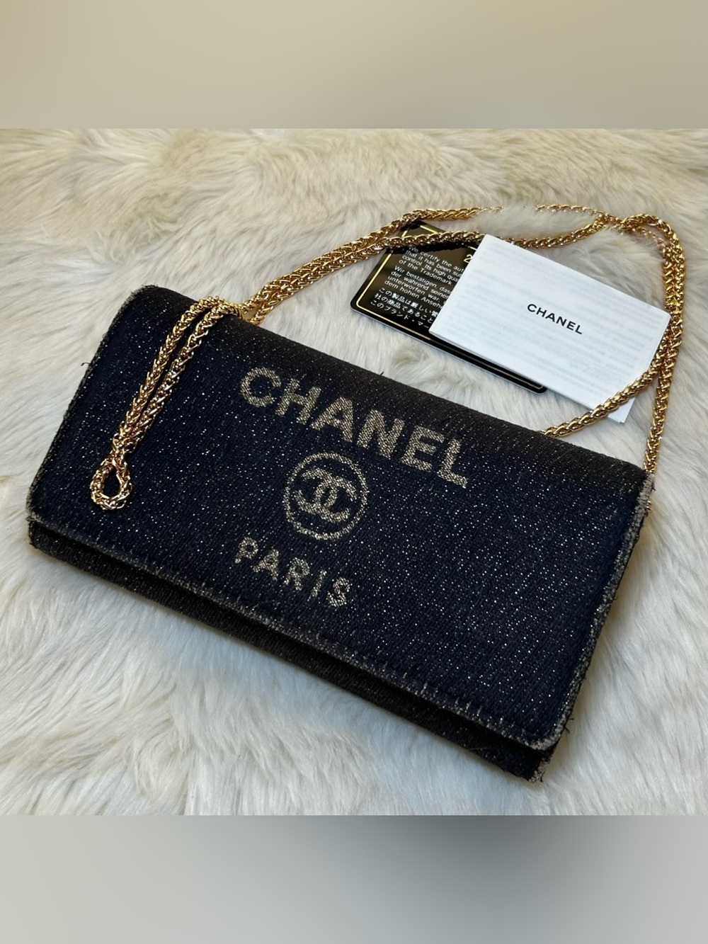 CHANEL Deauville Navy Long Wallet - Picture 13 of 13